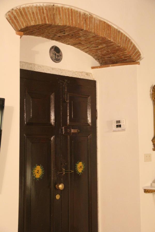 La Porta Sui Monti Di Luna カッラーラ エクステリア 写真
